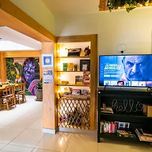 Adn Algo De Nosotros - Malaika , Medellín Colômbia